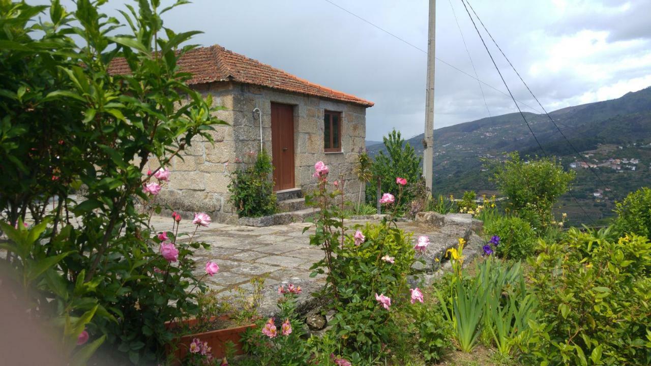 Casa Da Eira - Castanheiras Guest House Resende Eksteriør bilde